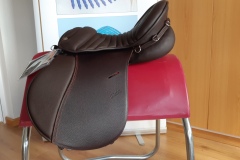 Zaldi-Royal-Police-doma-a-medida-EQUIscan-de-BIENESTARCABALLO-1